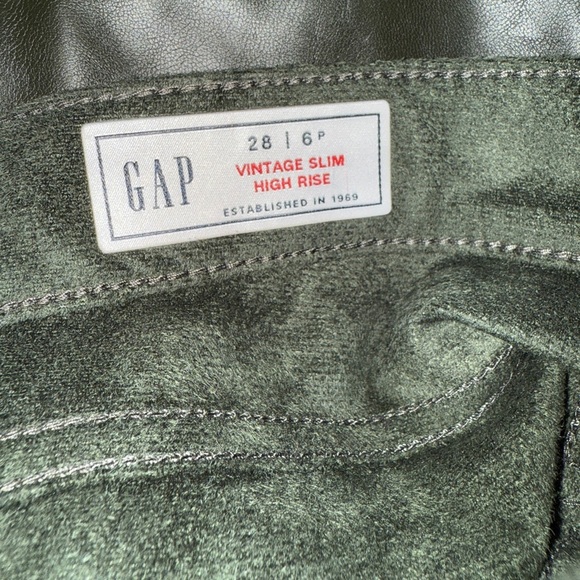 GAP Vintage Slim High Rise Vegan Faux Leather Pants Size 6P Green Mistletoe - Picture 8 of 8